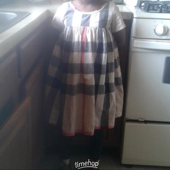 Little girls Burberry dress size 7
